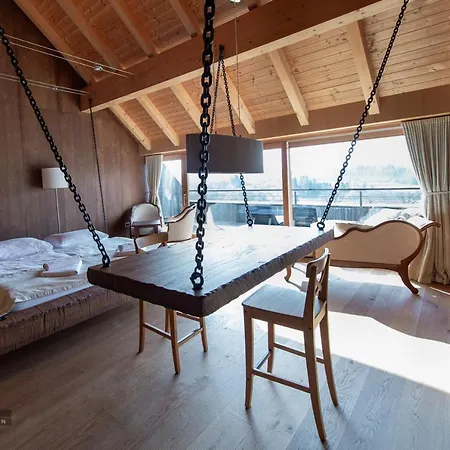 Castle Boutique & Hotel