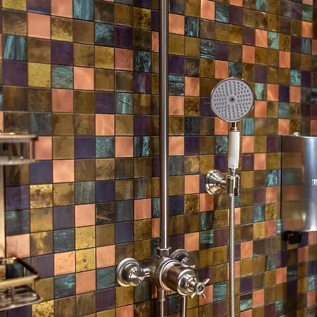 Castle Boutique & Vinica