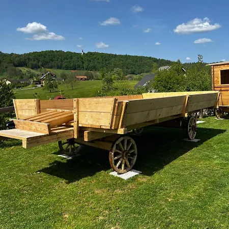 Castle Boutique & Vinica