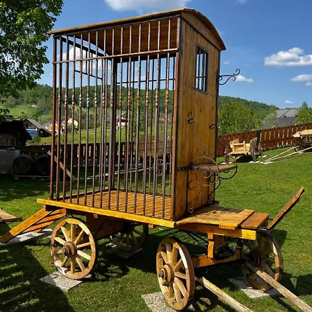 Castle Boutique & Vinica