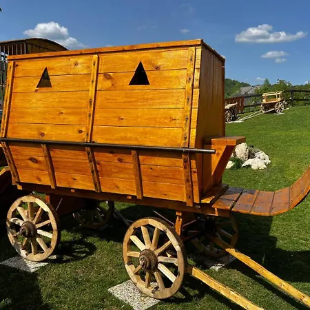 Castle Boutique & 4* Vinica