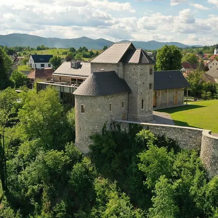 Castle Hotel