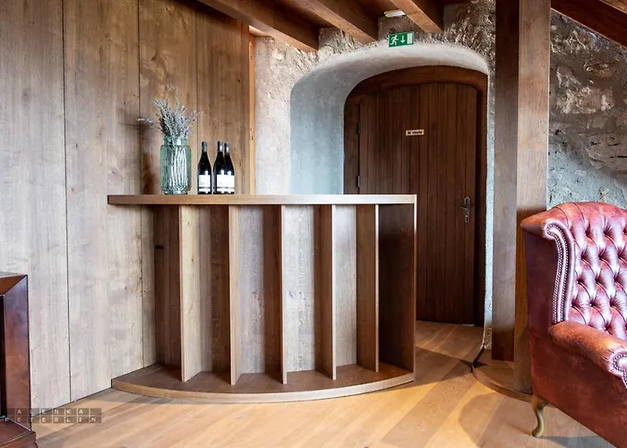 Castle Boutique & 4*