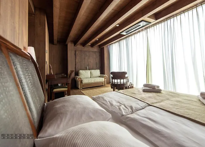 Castle Boutique & 4*