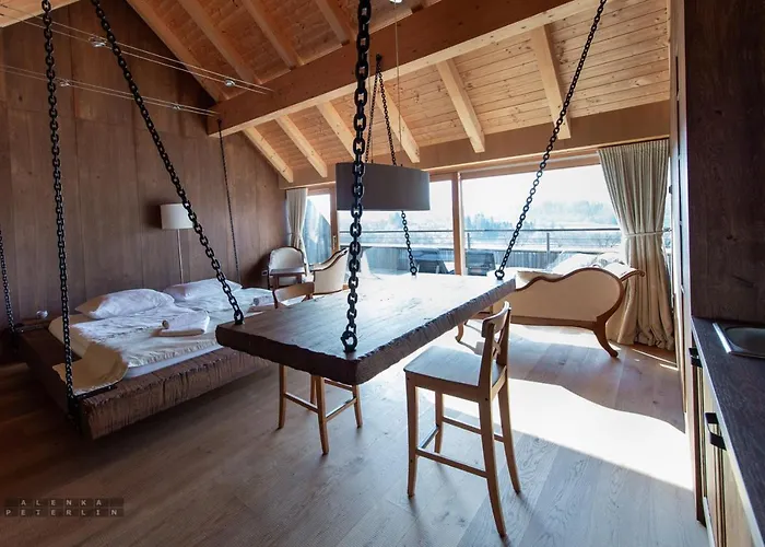 Castle Boutique & Hotel