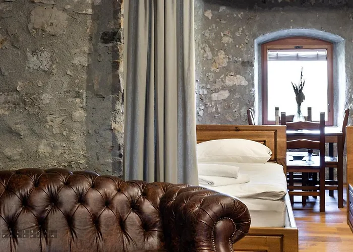 Castle Boutique & 4* Vinica