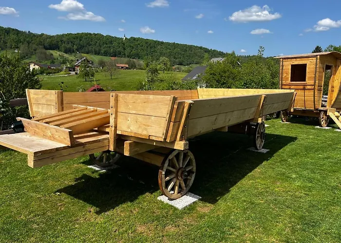 Castle Boutique & 4* Vinica